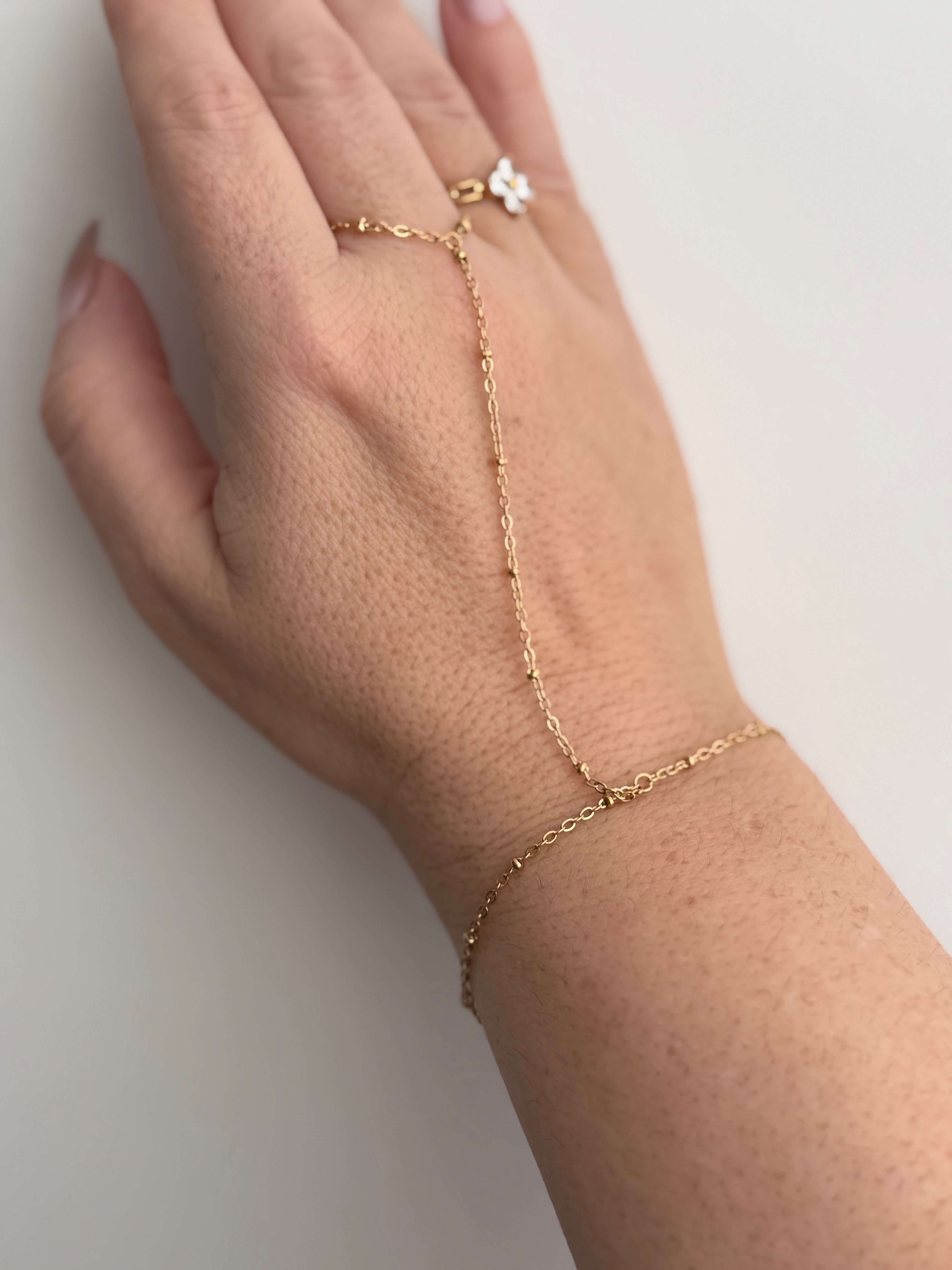 Hand Chain Anai