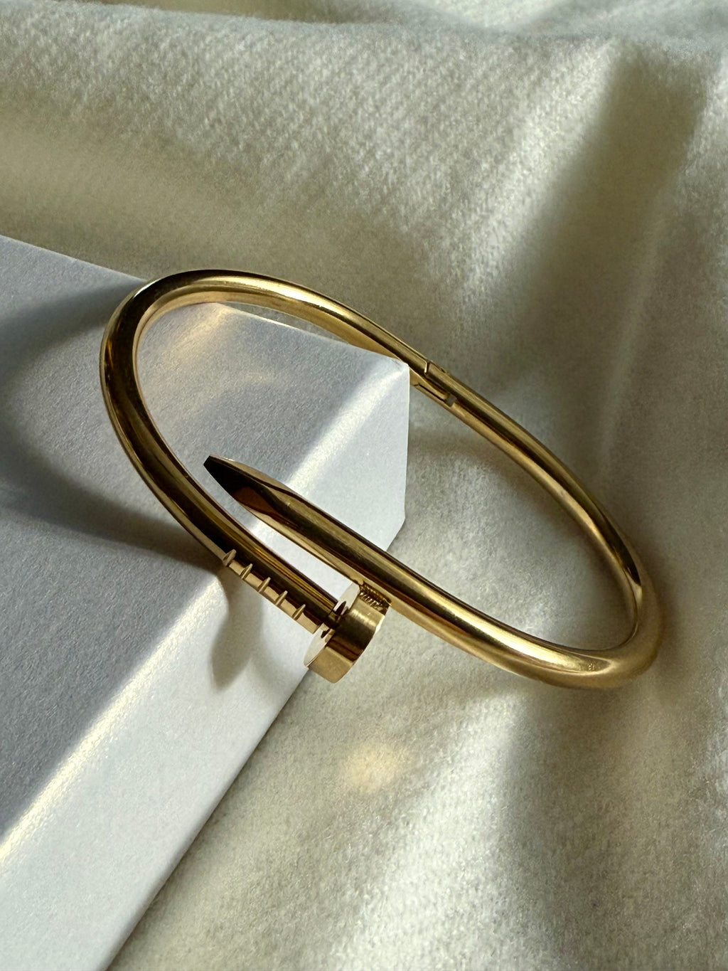 Valen Bangle