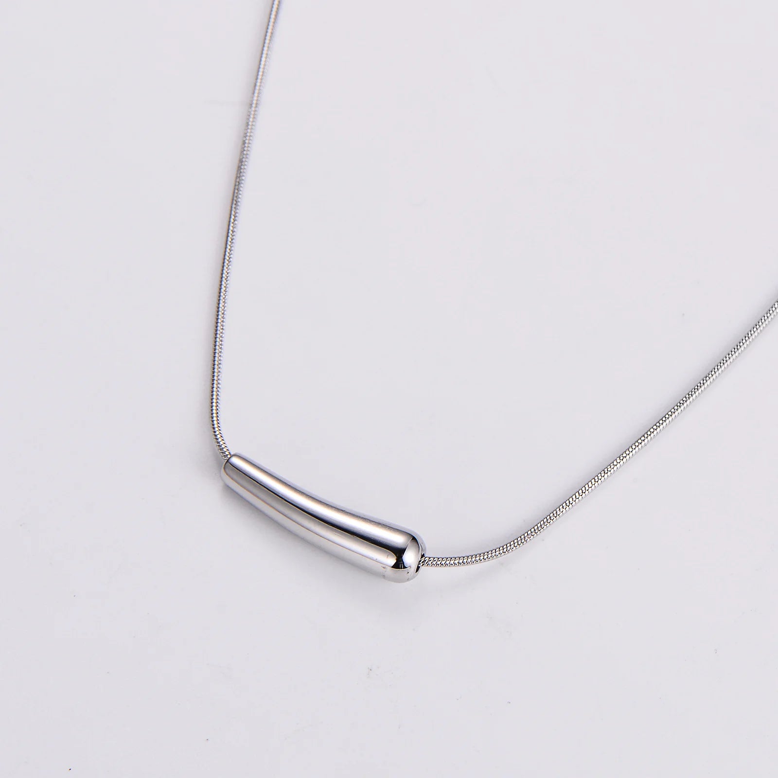 Elegant Curve Necklace image 2